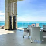 Studio Cosy Beach View