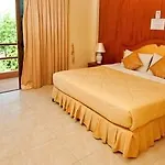 Mr. Mac's Hotel