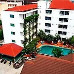 โรงแรม สุทัศน์ คอร์ท 4 Pattaya