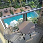 Dasiri Unixx Downtown Condo 12