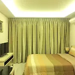 Laguna Bay 2 By Mirage Life