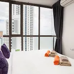 Dasiri Sansiri Baan Plai Haad Premium