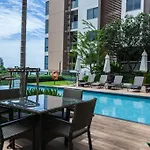 Dasiri Unixx Downtown Condo 8