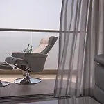 Luxury Seaview The Peak Towers 200m To Apartment