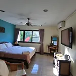 Barracuda Guesthouse