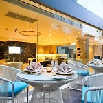 Shilat Avenue Hotel