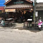 Scandalic Bar And Guest house