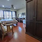 Barracuda Guesthouse