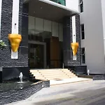 2 Bedrooms With Panoramic Sea Views