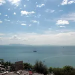 อพาร์ทเม้น At View Talay *