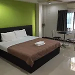 Guest house Shanghai Monna Bar Pattaya