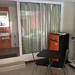 Guest house Shanghai Monna Bar