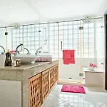 Aparthotel Butterfly Garden Boutique Residences By Frasier: Luxury Lifestyle