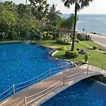 อพาร์ทเม้น The Palm Wongamat