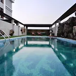 Le Vernissage Hotel