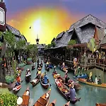 Punyapha Place โรงแรม 3*