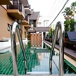 โรงแรม Maytara 3*