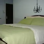 At Center Guesthouse & Motorbike Pattaya