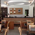 Marsi โรงแรม 3*