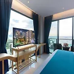 Deep Blue Z10 โรงแรม Pattaya