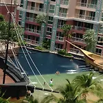 Grande Caribbean By Suneeya Apartment