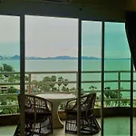 Viewtalay Beachfront By Nd อพาร์ทเม้น Pattaya
