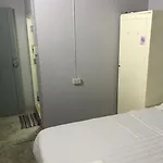 Guest house Scandalic Bar And 2*