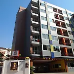 โรงแรม เดอะไรท์