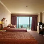โรงแรม Adriatic Palace 5*