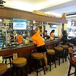 Robin's Nest & Restaurant