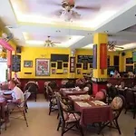 Guest house Robin's Nest & Restaurant