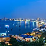 View Talay 1b Holidays Apartment *