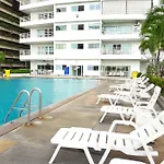 วิวทะเล 6 สวีท อพาร์ตเม้นท์ Pattaya