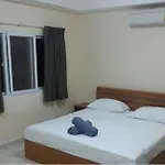 Oyo 963 Sunshine โรงแรม Pattaya