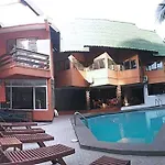 Hotel At Nine
