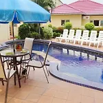 โรงแรม Butterfly Garden Boutique By Luxury View Ex Lg Apts And Villas, A Lifestyle Destination 1 To 3 Bedroom Units 110 To 190 Sqmtr, 2 Full Bathrooms, Rain Shower, Complete Kitchen, Free Fast Fiber Wifi, 55