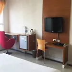 V Style Pattaya North Beach Hostel *