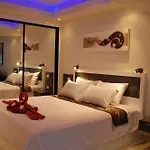 Sirikarn Residence & Luxury Apartments
