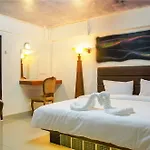 โรงแรม Khunsri Art Boutique 3*