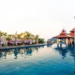 Aiyara Palace 5*