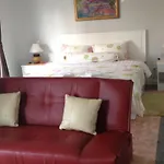 Yiasu Bed And Breakfast