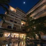 Opey De Place Pattaya