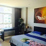 Ocean Pearl Apartment