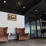 T2 Hostel Thappraya 12