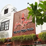 T2 Hostel Thappraya 12