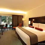 โรงแรม Amari Garden 4*