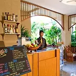 Eastern Grand Palace Hotel 4*