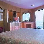 รายัล ทวินส์ พาเลซ โรงแรม