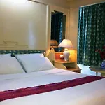 Aa Hotel 2*