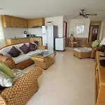 โรงแรม Butterfly Garden Boutique By Luxury View Ex Lg Apts And Villas, A Lifestyle Destination 1 To 3 Bedroom Units 110 To 190 Sqmtr, 2 Full Bathrooms, Rain Shower, Complete Kitchen, Free Fast Fiber Wifi, 55